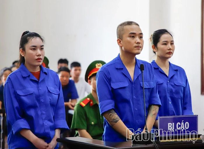 Các bị cáo tại phiên tòa.