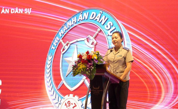Đại diện lãnh đạo Cục Quản lý Thi hành án dân sự phát biểu tại buổi lễ - Ảnh: C.H