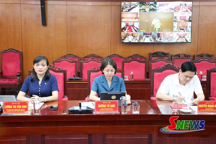 Các đại biểu dự hội nghị.