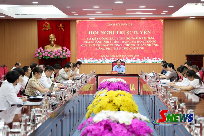 Hội nghị trực tuyến tại điểm cầu tỉnh Sơn La.