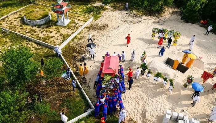 Lễ tang phải bảo đảm trang nghiêm, tiết kiệm, văn minh, phù hợp với truyền thống văn hóa dân tộc