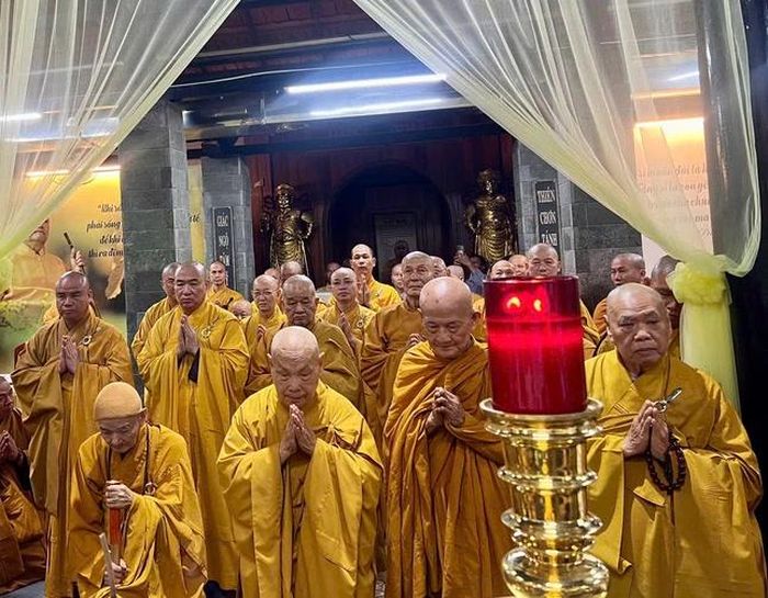Chư tôn đức tiễn biệt vị Trưởng lão có nhiều đóng góp cho Giáo dục và Hoằng pháp của Phật giáo Việt Nam hiện đại