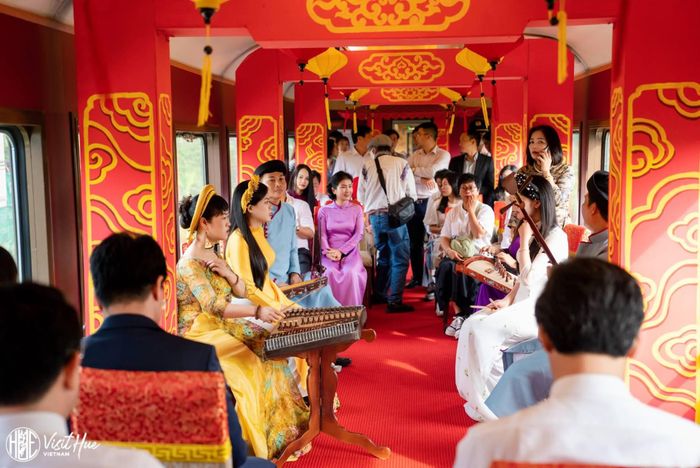  Không gian trên tàu là nơi quảng bá các giá trị văn hóa đặc trưng của từng địa phương 