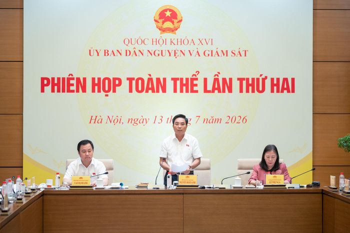 Phó Chủ tịch Quốc hội, Thượng tướng Nguyễn Doãn Anh dự Phiên họp toàn thể của Ủy ban Dân nguyện và Giám sát