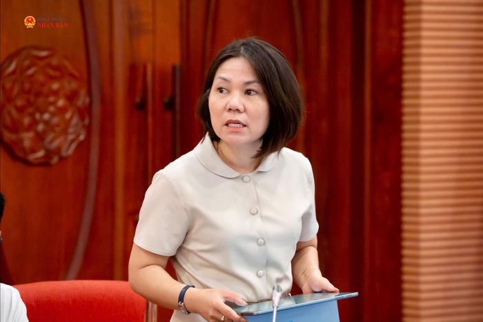 Vụ trưởng Pháp chế, Bộ Khoa học và Công nghệ Nguyễn Như Quỳnh trình bày Tờ trình dự án Luật