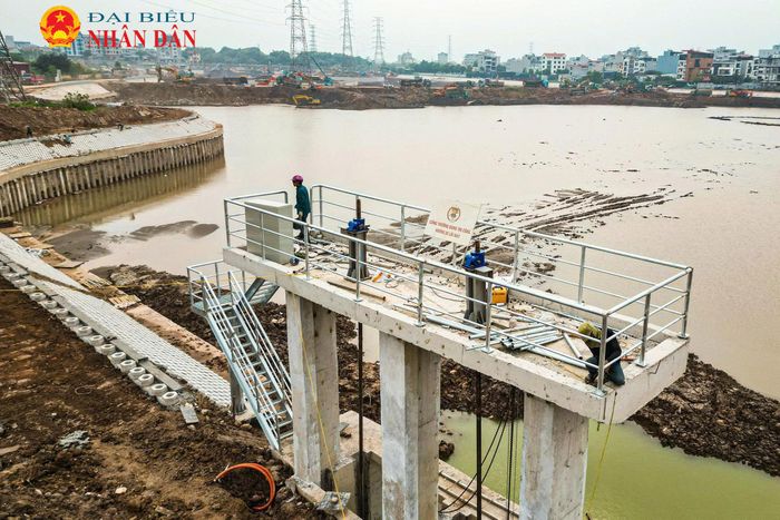 Cũng theo ghi nhận, hạng mục đào lòng hồ đã cơ bản hoàn thành