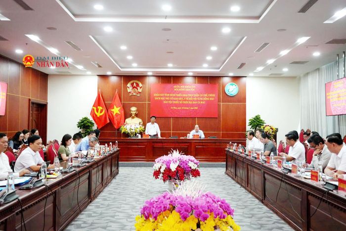 Quang cảnh buổi làm việc. Ảnh: Huyền Trân
