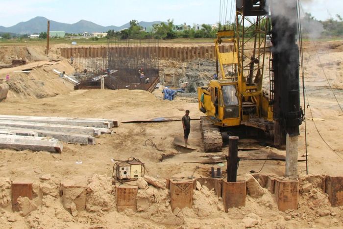 Tỉnh Gia Lai cũng đang tập trung đầu tư xây dựng các công trình nước sạch nông thôn, mục tiêu đến năm 2030 nâng tỷ lệ hộ dân nông thôn sử dụng nước sạch đạt quy chuẩn lên 67,5%