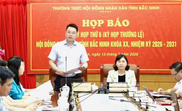 Chánh Văn phòng Đoàn ĐBQH và HĐND tỉnh Ngụy Văn Tuyên thông tin cụ thể về nội dung, chương trình Kỳ họp thứ Sáu