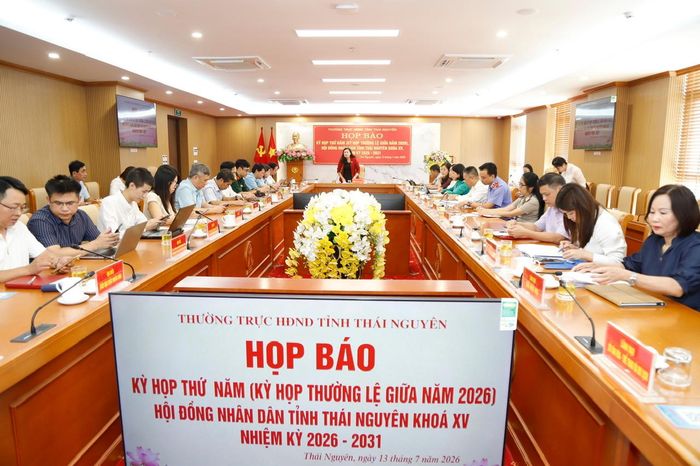 Quang cảnh buổi họp báo. Ảnh: Đồng Văn Thưởng