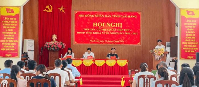 Quang cảnh buổi tiếp xúc