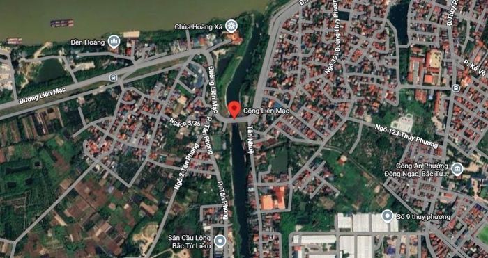 Dự án xây dựng, tu bổ xung yếu hệ thống đê điều, nạo vét và xử lý ô nhiễm môi trường sông Nhuệ bắt đầu từ cống Liên Mạc, phường Thượng Cát, TP Hà Nội. Ảnh: Google Map.