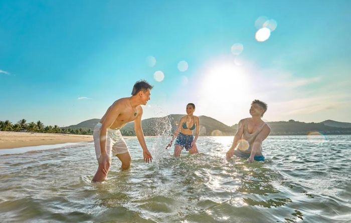 Bãi biển riêng tư của khu nghỉ.