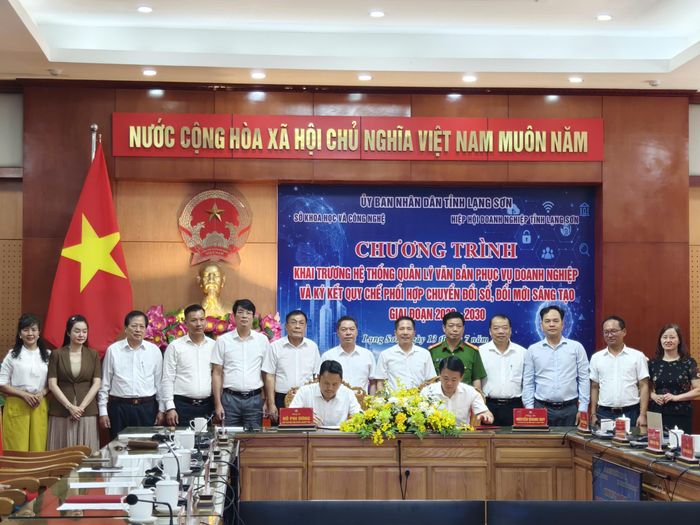 Sở Khoa học và Công nghệ và Hiệp hội Doanh nghiệp tỉnh Lạng Sơn ký kết Quy chế phối hợp về ứng dụng, phát triển khoa học, công nghệ, đổi mới sáng tạo và chuyển đổi số giai đoạn 2026 - 2030. Ảnh: Cổng thông tin điện tử tỉnh Lạng Sơn.