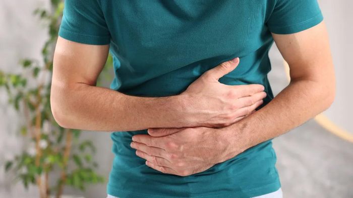 Thông thường, ngộ độc sẽ khởi phát sau vài giờ, có các triệu chứng như đau bụng, buồn nôn, tiêu chảy...