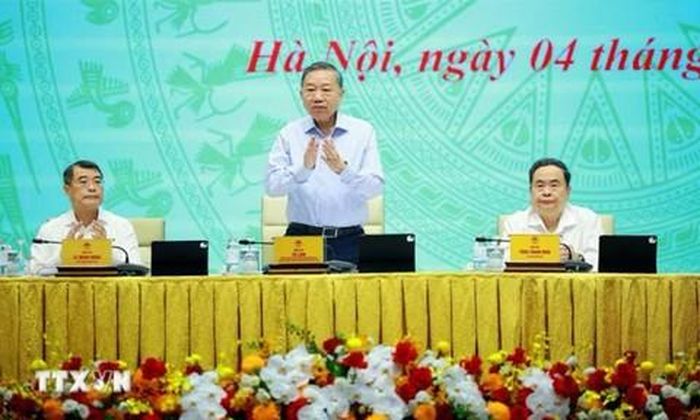 Tổng Bí thư, Chủ tịch nước Tô Lâm dự và chỉ đạo tại phiên họp Chính phủ thường kỳ ngày 04/7/2026. Ảnh: TTXVN