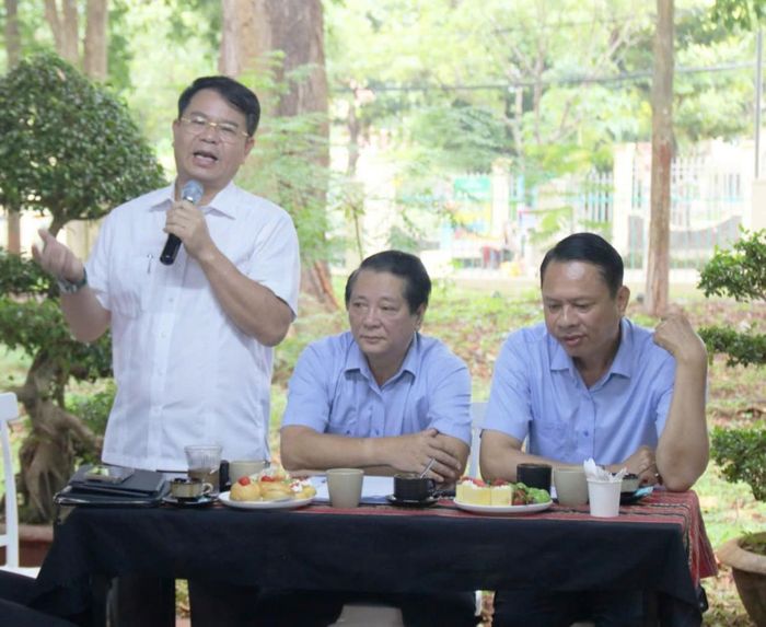  Đại diện Hiệp hội Doanh nghiệp tỉnh Đắk Lắk chia sẻ các giải pháp đồng hành cùng doanh nghiệp nhằm hiện thực hóa mục tiêu tăng trưởng kinh tế hai con số. 