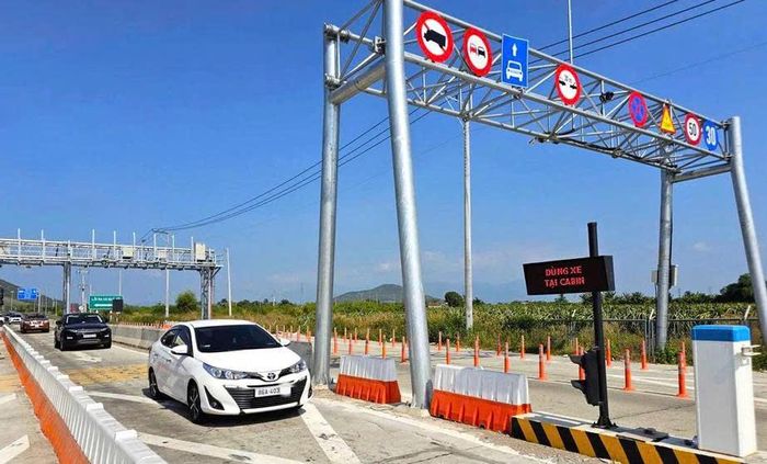 Một trạm thu phi ETC trên tuyến cao tốc Bắc - Nam (Ảnh minh họa).