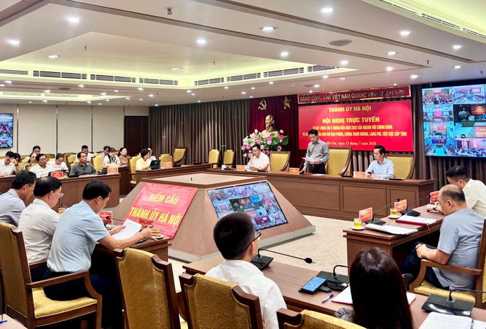 Quang cảnh hội nghị tại điểm cầu Thành ủy Hà Nội. Ảnh: PN