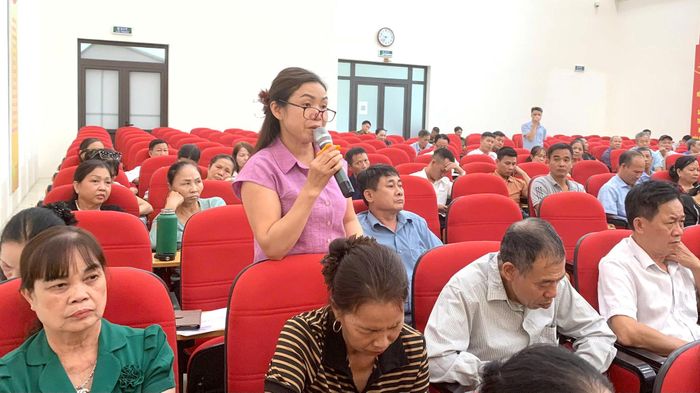 Cử tri kiến nghị nhiều vấn đề dân sinh. Ảnh TT