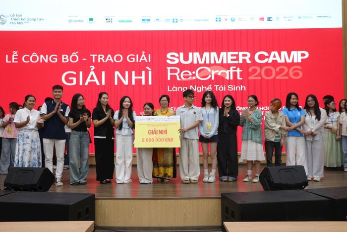 Giải Nhì trao cho nhóm Đào Thục 1 và Kim Lan 1. Ảnh: BTC