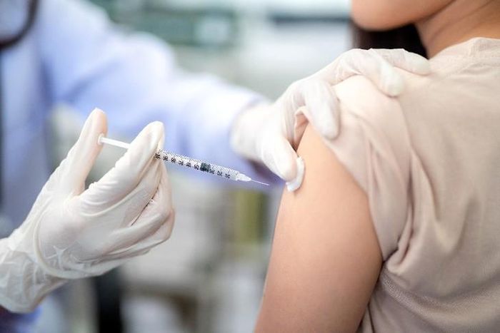 Vaccine công nghệ mới và sinh phẩm dự phòng hiện đại là những chìa khóa đa năng để bảo vệ giống nòi và kiến tạo một tương lai nơi con người chủ động làm chủ sức khỏe trước mọi mô hình bệnh tật. Ảnh minh họa.