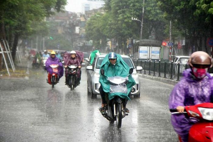 Gió mùa Tây Nam gây mưa lớn cho khu vực Nam Bộ.
