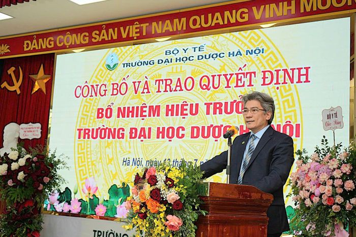 GS.TS Nguyễn Hải Nam - Hiệu trưởng Trường Đại học Dược Hà Nội phát biểu.
