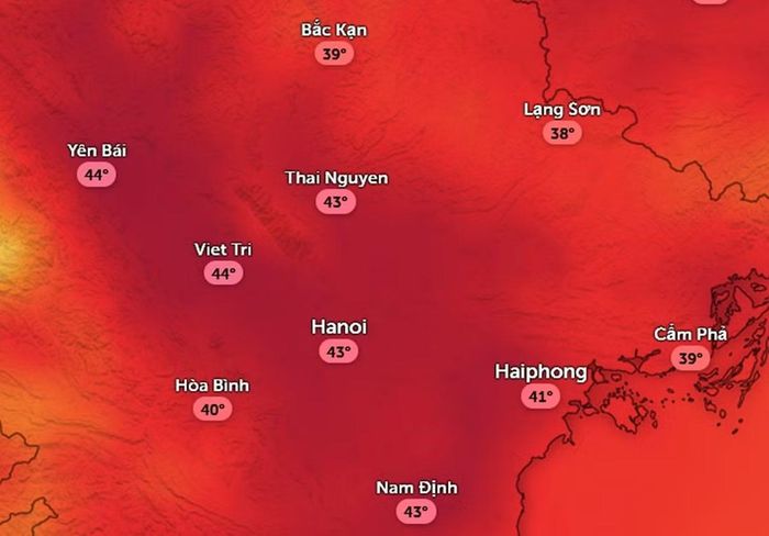 Dự báo nhiệt độ cảm nhận ở một số khu vực tại miền Bắc chiều nay, 14/7. Ảnh: Zoom Earth, OpenStreetMap, ICON.