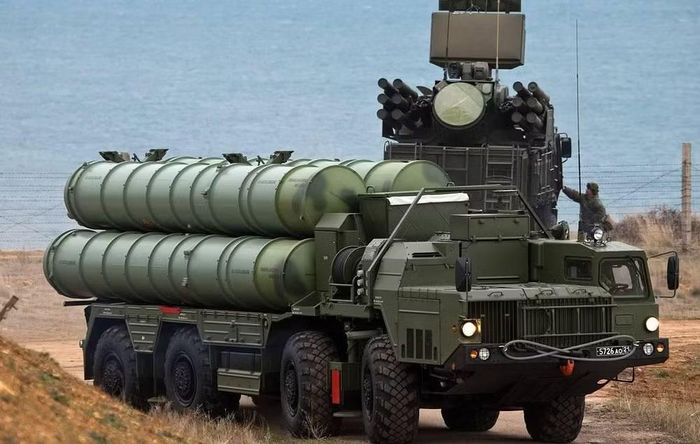 Như đã nêu trong bài phân tích, việc UAE mua sắm S-400 sẽ đưa vào thành phần tác chiến của mình một trong những hệ thống phòng không tích hợp tiên tiến nhất ở Trung Đông.
