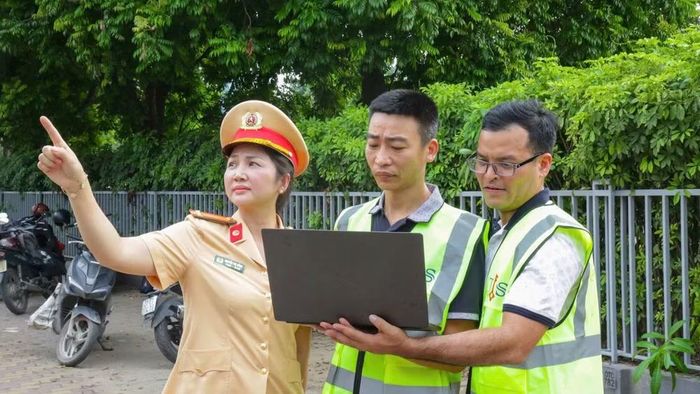 Bằng việc ứng dụng sâu rộng trí tuệ nhân tạo (AI) và dữ liệu lớn (Big Data), hệ thống mới sẽ phục vụ đắc lực cho công tác chỉ huy, điều hành giao thông, bảo đảm an ninh trật tự và xử lý vi phạm trên toàn địa bàn Thủ đô.