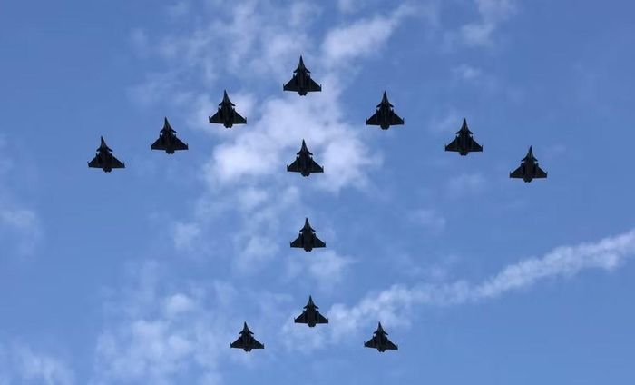 Phát biểu tại sự kiện, ông Emmanuel Macron khẳng định thông điệp mà nước Pháp muốn gửi tới cộng đồng quốc tế là theo đuổi hòa bình, đề cao tự do và thượng tôn pháp luật.