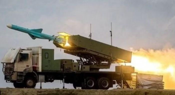 Chính quyền này nhận được sự hậu thuẫn mạnh mẽ từ Arab Saudi và nhiều thành viên đang sinh sống tại Riyadh.