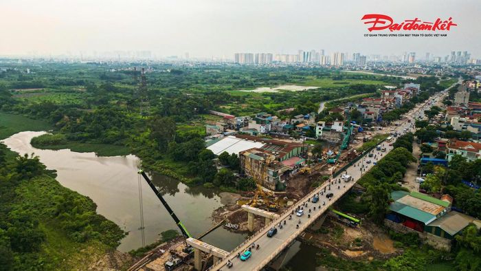 Nhiều năm qua, khu vực cầu Mai Lĩnh thường xuyên xảy ra ùn tắc, đặc biệt vào các khung giờ cao điểm, cuối tuần và dịp lễ, Tết khi lưu lượng phương tiện tăng cao. Tình trạng ùn ứ kéo dài không chỉ ảnh hưởng đến việc đi lại của người dân mà còn tác động đến hoạt động vận tải hàng hóa trên tuyến.