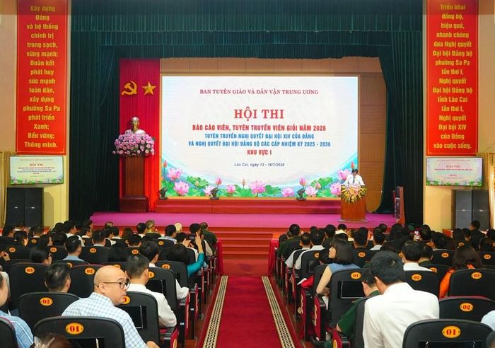 Quang cảnh hội thi