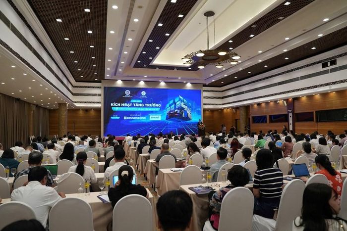 Toàn cảnh Diễn đàn