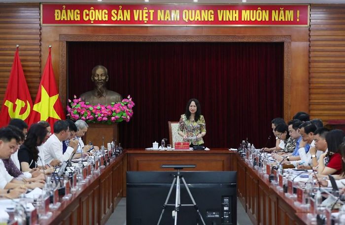 Bộ trưởng Lâm Thị Phương Thanh phát biểu kết luận cuộc họp