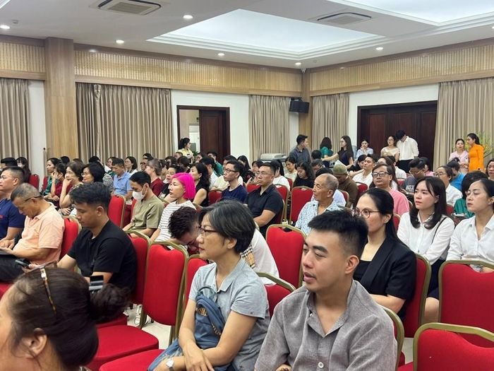 Đông đảo hộ kinh doanh trên địa bàn phường Cửa Nam dự chương trình