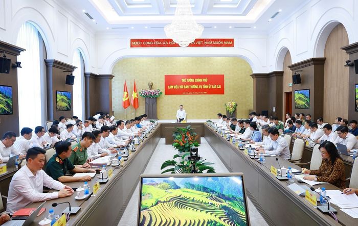 Thủ tướng Lê Minh Hưng làm việc với Ban Thường vụ Tỉnh ủy Lào Cai. Ảnh: Dương Giang – TTXVN