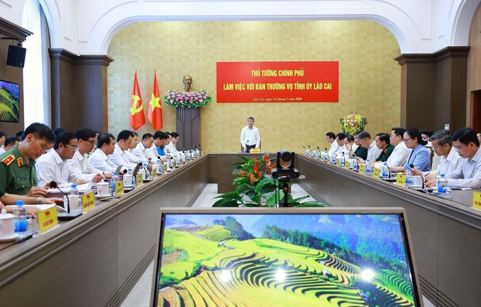 Thủ tướng Lê Minh Hưng làm việc với Ban Thường vụ Tỉnh ủy Lào Cai. Ảnh: Dương Giang – TTXVN
