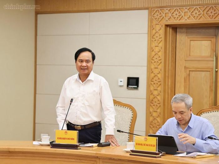 Lãnh đạo các bộ, ngành thảo luận, cho ý kiến tại phiên họp - Ảnh: VGP/Thu Giang
