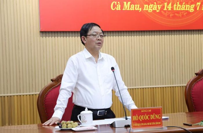 Phó Thủ tướng Hồ Quốc Dũng đánh giá cao những kết quả Cà Mau đạt được trong 6 tháng đầu năm - Ảnh: VGP/Gia Huy