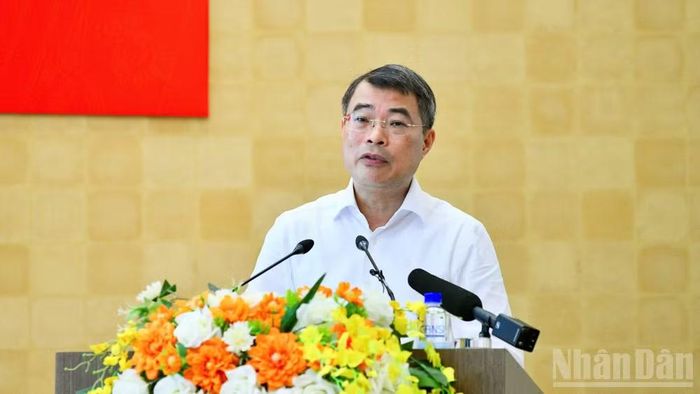 Thủ tướng Chính phủ Lê Minh Hưng phát biểu ý kiến kết luận cuộc làm việc với Ban Thường vụ Tỉnh ủy Lào Cai. (Ảnh: THANH GIANG)
