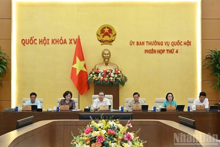 Chủ tịch Quốc hội Trần Thanh Mẫn và các Phó Chủ tịch Quốc hội tại phiên họp. (Ảnh: THỦY NGUYÊN)