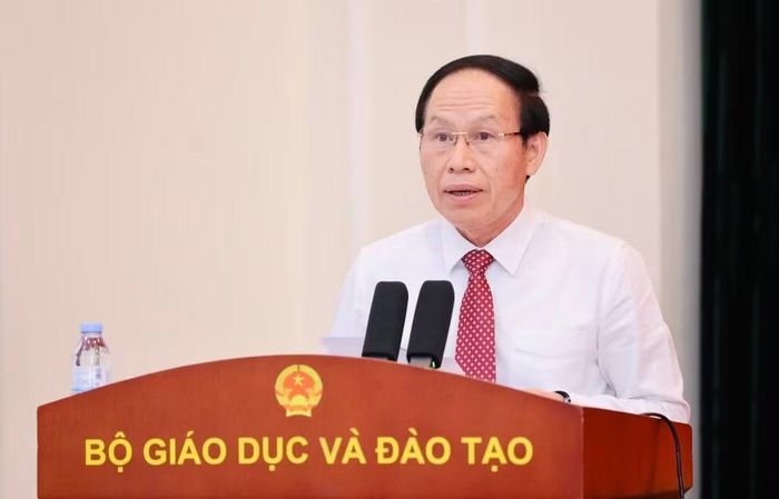 Phó Thủ tướng Chính phủ Lê Tiến Châu phát biểu giao nhiệm vụ.