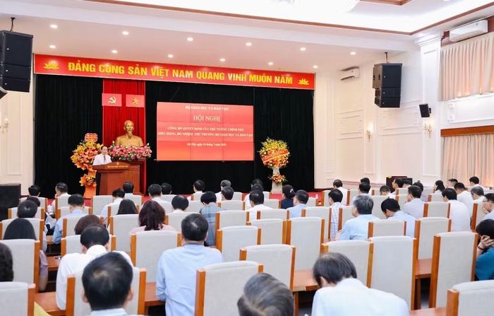 Quang cảnh hội nghị.