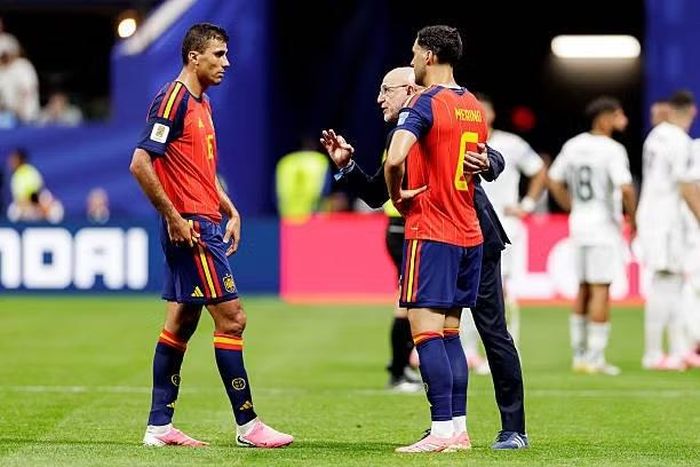 Đội trưởng Rodri đóng vai trò cầu nối giữa ban huấn luyện và các đồng đội. (Ảnh: FIFA)