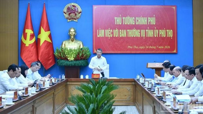 Quang cảnh cuộc làm việc. (Ảnh: THANH GIANG) 