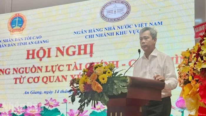 Chánh án Tòa án nhân dân tỉnh An Giang Thái Rết phát biểu.