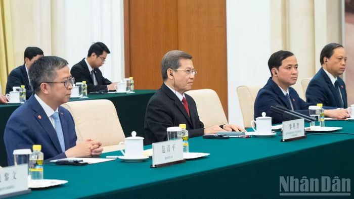 Đồng chí Lê Minh Trí phát biểu tại buổi hội kiến.